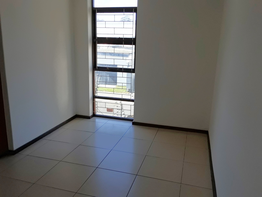 To Let 3 Bedroom Property for Rent in Strand South Western Cape